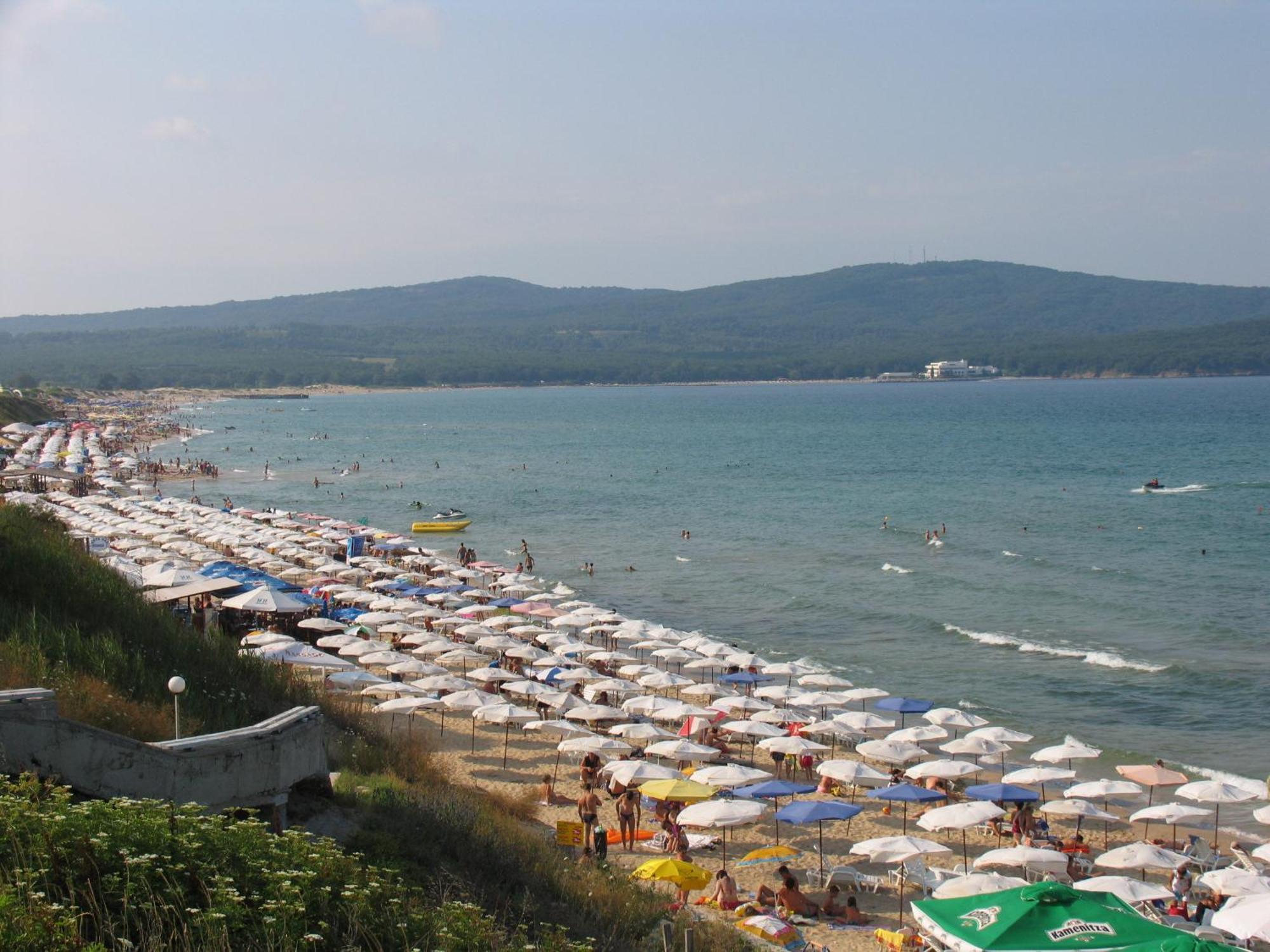 Lilia 2 Family Hotel Primorsko Exteriör bild