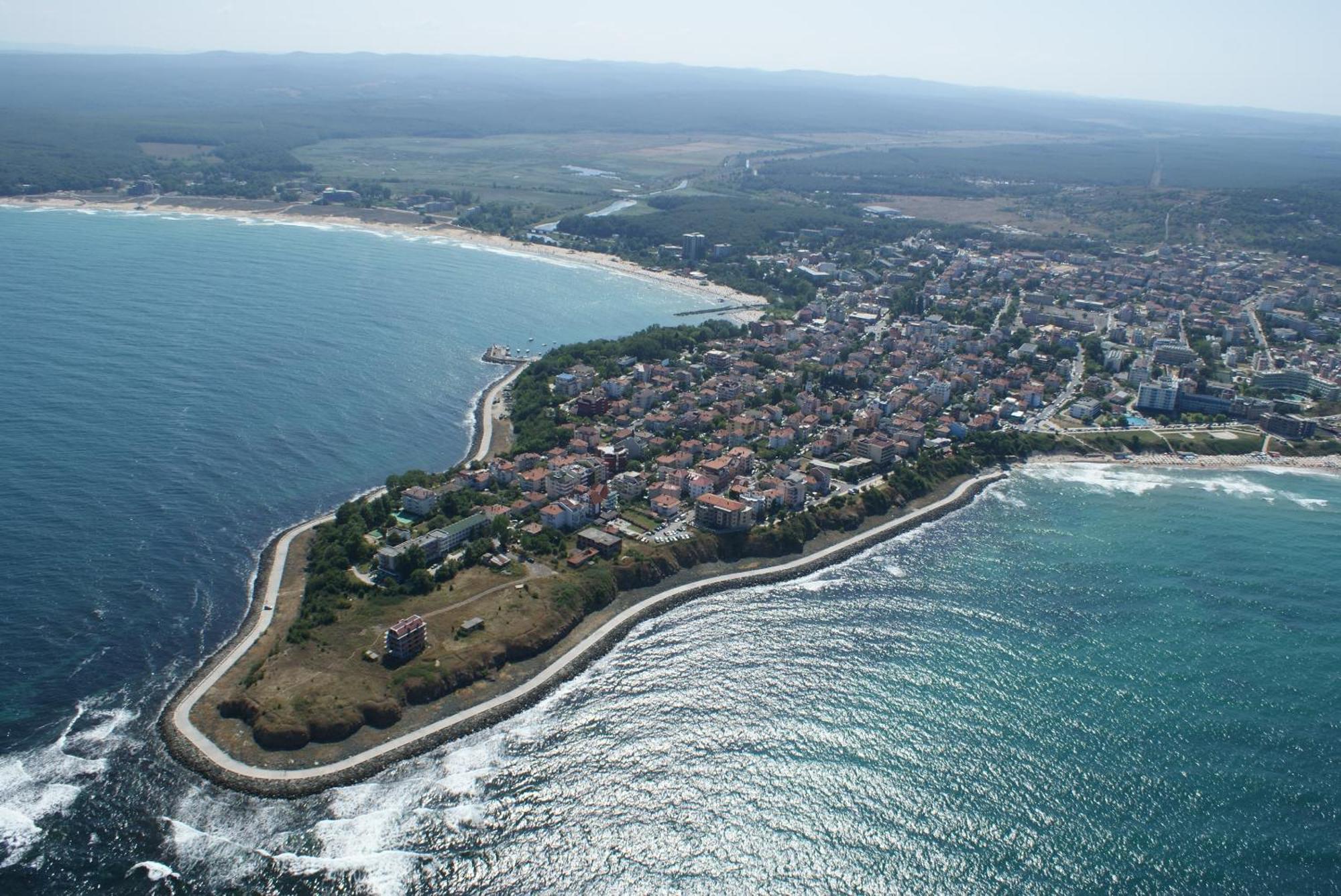 Lilia 2 Family Hotel Primorsko Exteriör bild